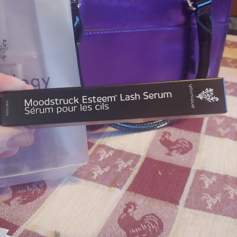 Moodstruck Esteem Lash Serum